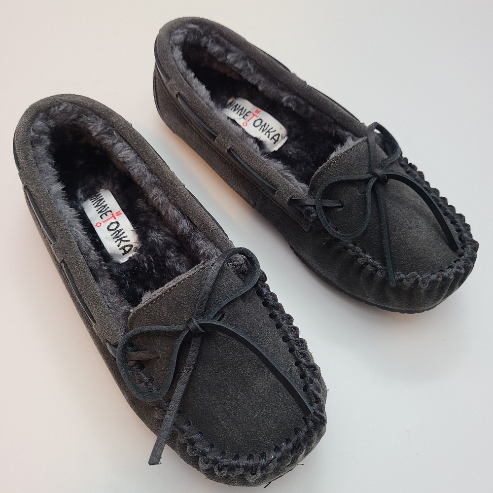 Minnetonka Britt Trapper I Charcoal
